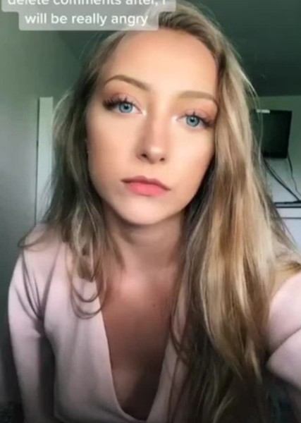 Paige Layle photo