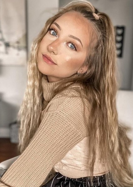 Paige Layle photo