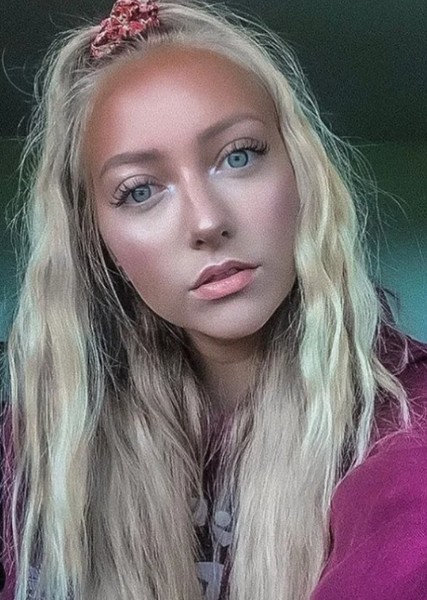 Paige Layle photo