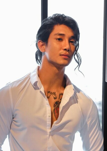 Paing Takhon photo