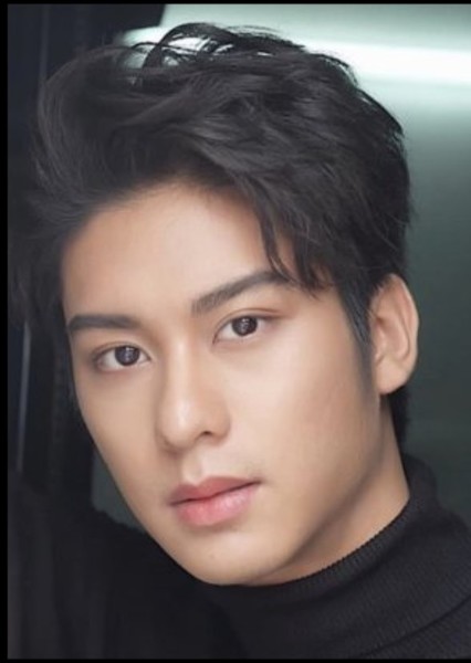 Vachiravit Paisarnkulwong photo