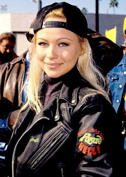 Pamela Anderson