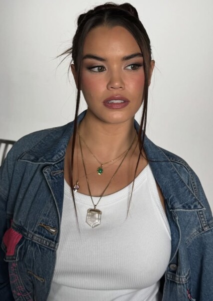 Paris Berelc photo