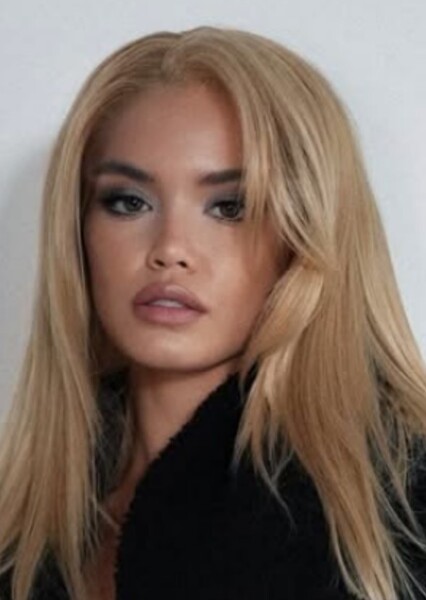 Paris Berelc photo