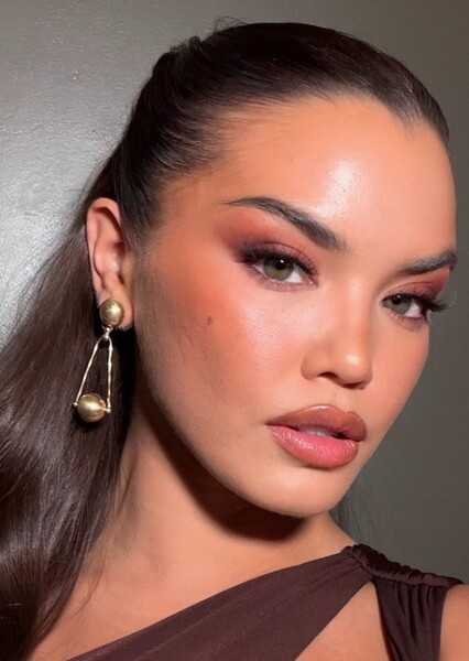 Paris Berelc photo
