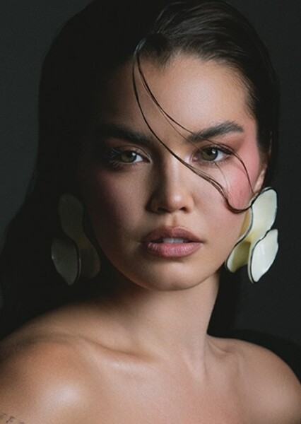 Paris Berelc photo