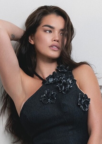 Paris Berelc photo