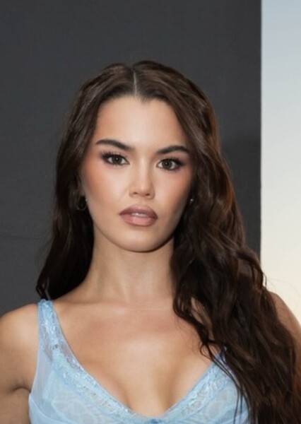 Paris Berelc photo