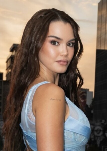 Paris Berelc photo