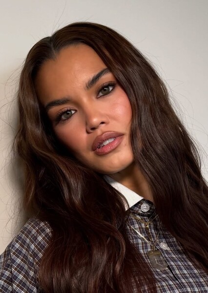 Paris Berelc photo