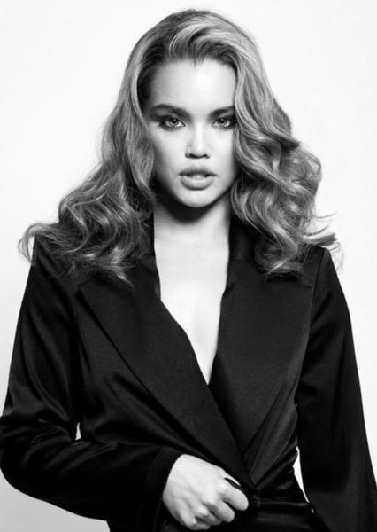 Paris Berelc photo