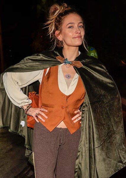 Paris Jackson photo