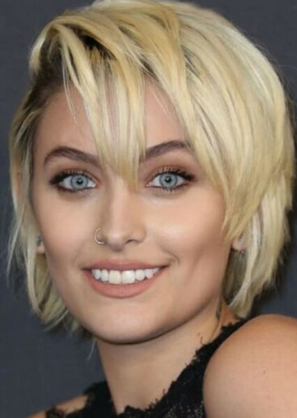 Paris Jackson photo