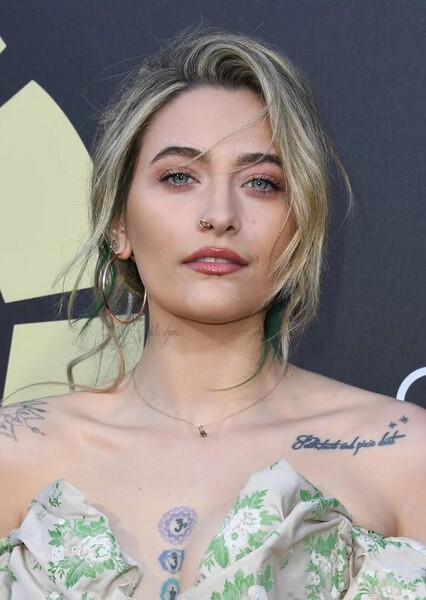 Paris Jackson photo
