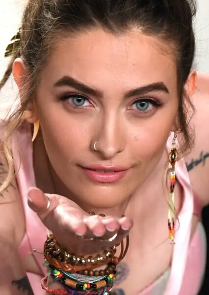 Paris Jackson photo