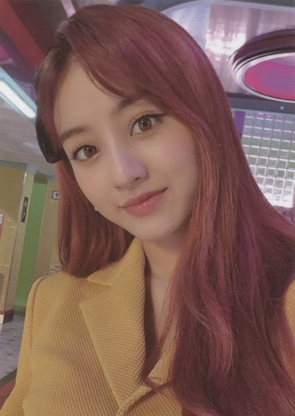 JIHYO photo