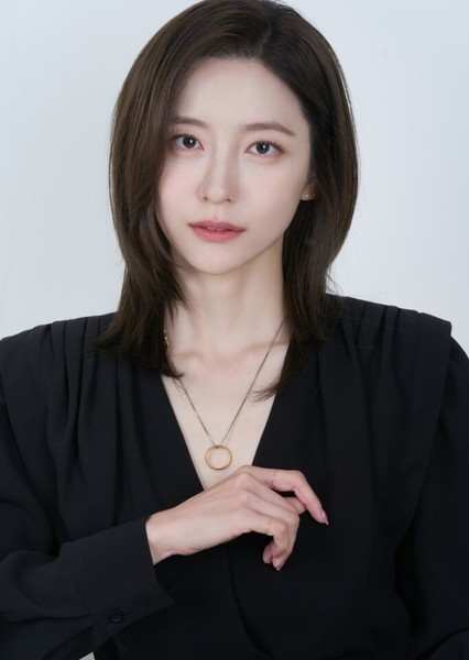 Park Ji-hyun photo