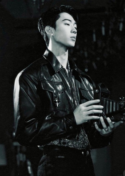 Park Yuri photo