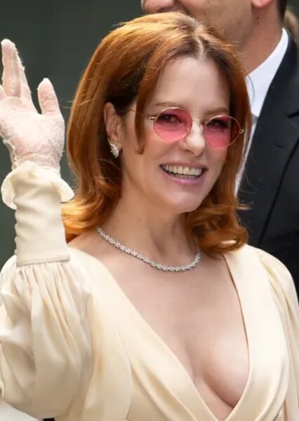 Parker Posey photo