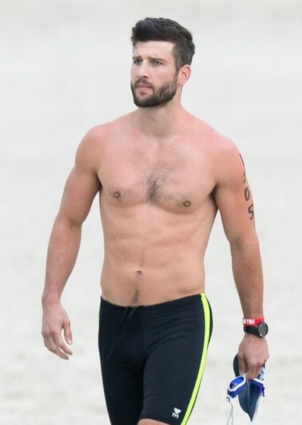 Parker Young photo
