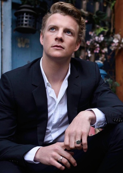 Patrick Gibson photo