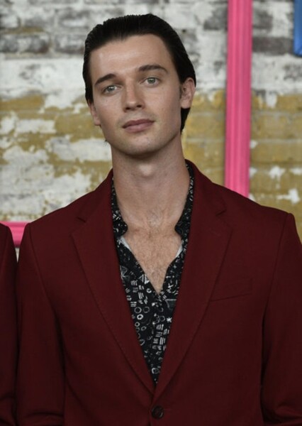 Patrick Schwarzenegger photo