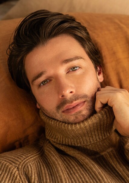 Patrick Schwarzenegger photo