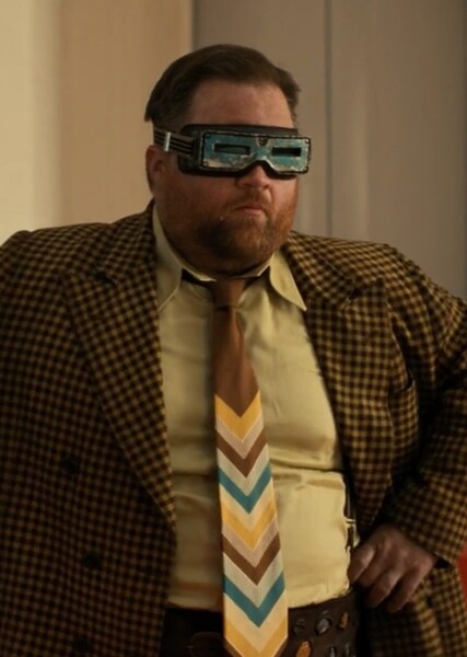 Paul Walter Hauser photo