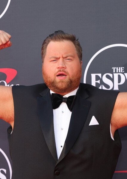Paul Walter Hauser photo