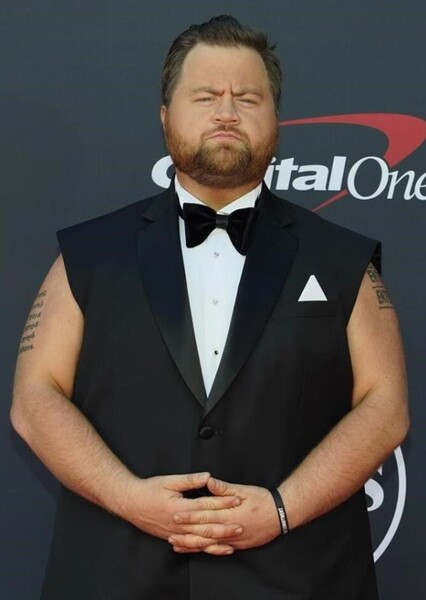 Paul Walter Hauser photo