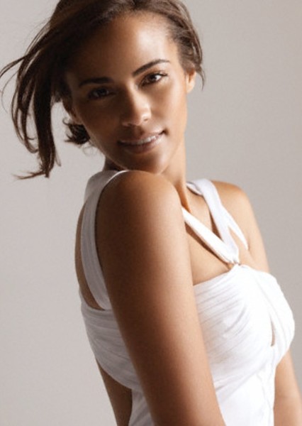 Paula Patton photo