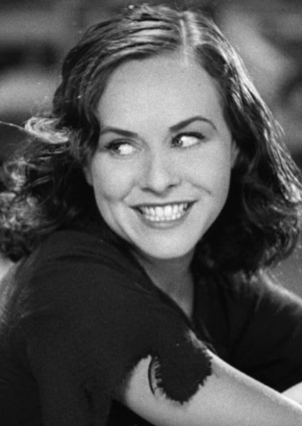 Paulette Goddard photo