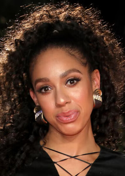 Pearl Mackie photo