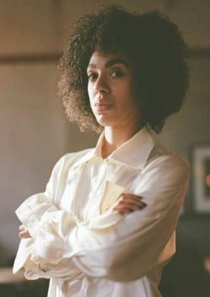 Pearl Mackie