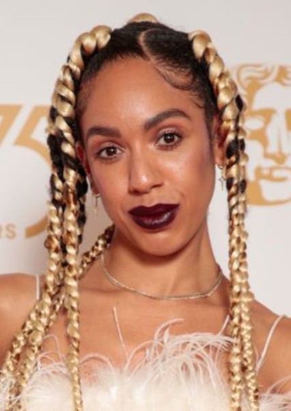 Pearl Mackie photo