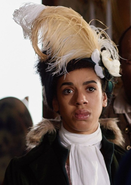 Pearl Mackie photo
