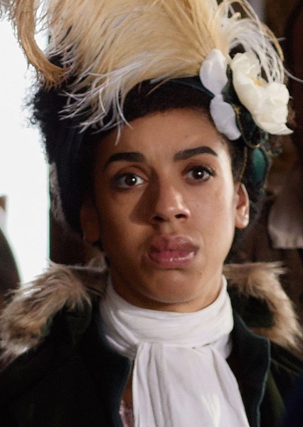 Pearl Mackie photo