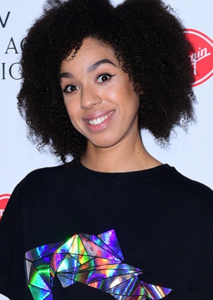 Pearl Mackie photo