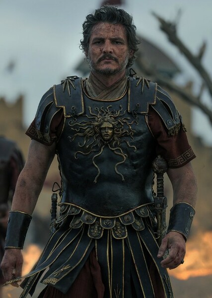 Pedro Pascal photo