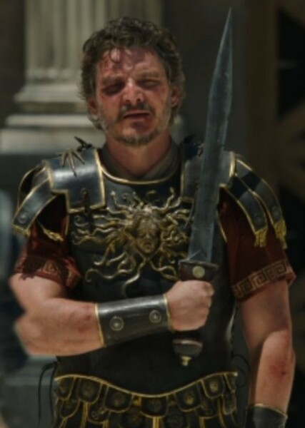 Pedro Pascal photo