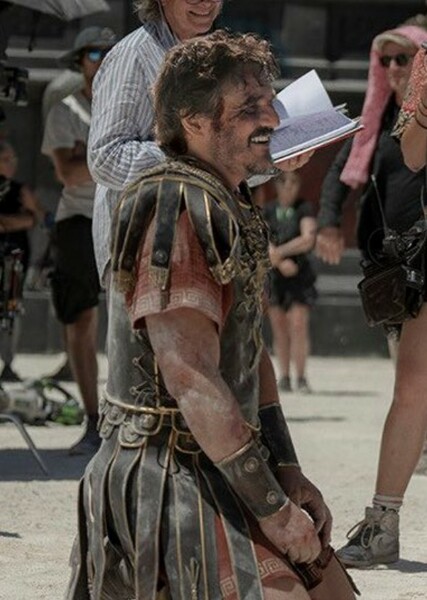 Pedro Pascal photo