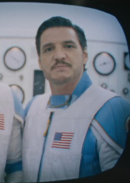 Pedro Pascal photo