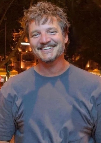 Pedro Pascal photo
