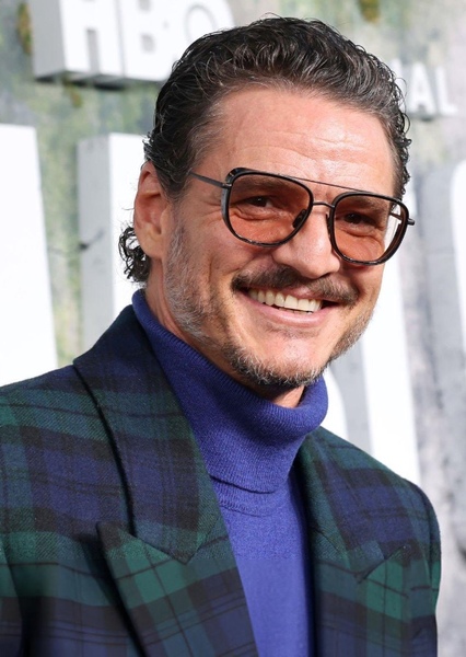 Pedro Pascal photo