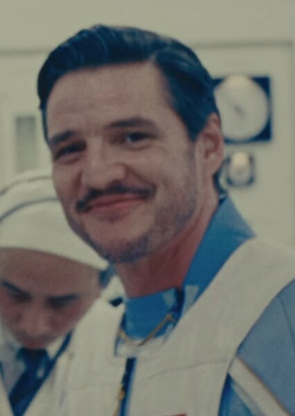 Pedro Pascal photo