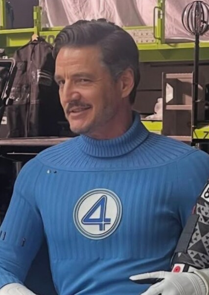 Pedro Pascal photo