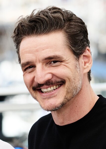 Pedro Pascal photo