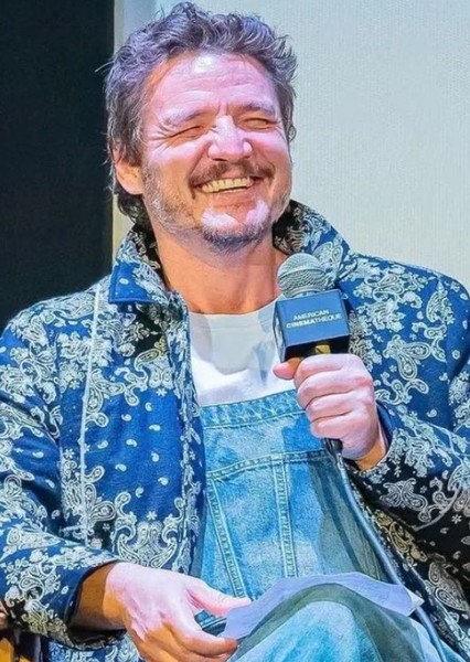 Pedro Pascal photo