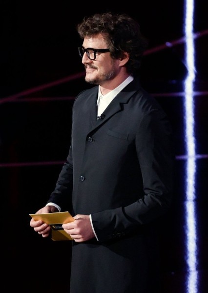Pedro Pascal photo