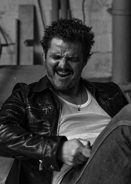 Pedro Pascal photo